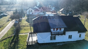 Casă / Vilă cu 7 camere   în zona Bran-Tohanita - imagine 14