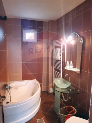 Casă / Vilă cu 7 camere   în zona Bran-Tohanita - imagine 18