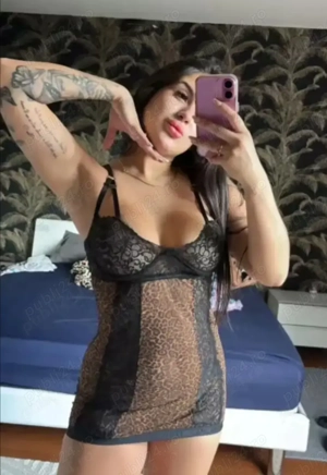 Singura in locatie vino sa te simti bine