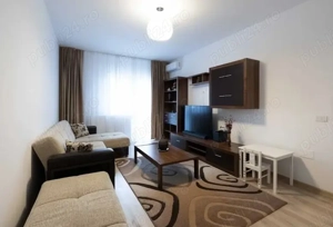 Central ofer chirie un apartament decomandat cu 2 camere fara loc de parcare