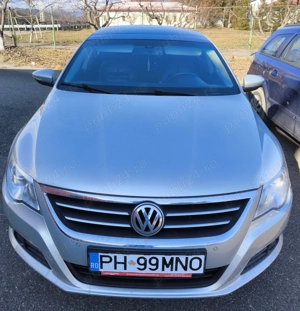 Bine întreținută, atent exploatată, plafon panoramic înstelat, lumini ambientale.