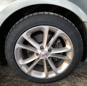 Bine întreținută, atent exploatată, plafon panoramic înstelat, lumini ambientale. - imagine 10