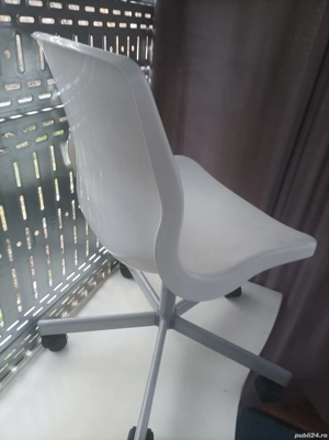 scaun tip birou culoare alba