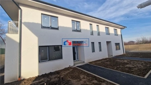 Vanzare casa tip duplex finalizata zona Unitatii Militare Floresti