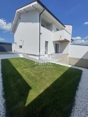 Duplex cu piscină de vânzare cu 4 camere | 111 mp utili | DEALUL FURCILOR