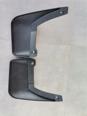 Vând apărători noroi spate Logan 2 berlina  - imagine 2