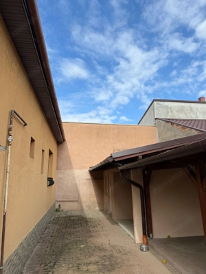 BRASADAS vinde casa 7 cam 11 ari teren renovată integral. - imagine 3