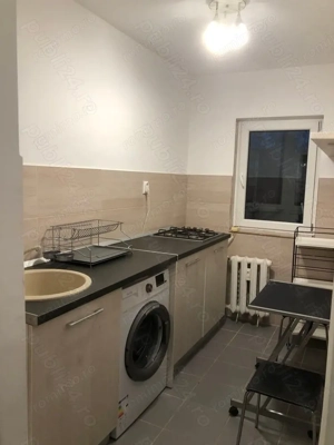 Garsonieră renovată Titan, etaj 1, mobilată modern,