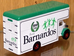 Camion de epoca Pantechnicon Anglia, Corgi 1992, Barnardos, macheta metal noua alb-verde, sc. 1:50 - imagine 4