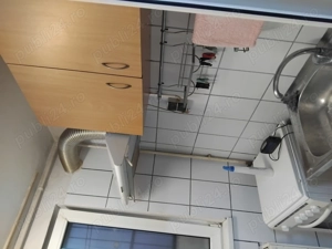 Închiriez garsoniera 