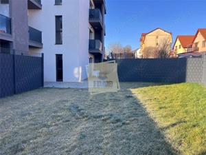 Spatiu birouri 3 camere curte 100 mp si 2 parcari Turnisor