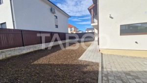 Casa moderna cu 4 camere 2 bai si curte in Selimbar zona rezidentiala - imagine 15