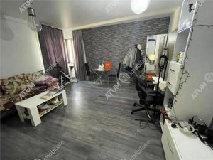 Apartament cu 2 camere balcon loc parcare curte comuna in D-na Stanca