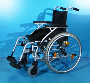 Scaun cu rotile din aluminiu  Drive - latime sezut 45 cm