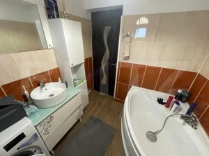 Apartament cu 2 camere, decomandat, 53 mp, Miroslava - imagine 9