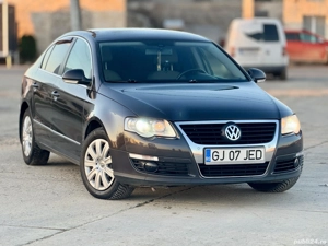 Vând Volkswagen Passat b6 