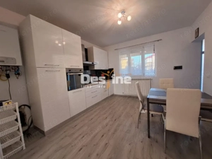  Miroslava CENTRU , Casa individuala de  inchiriat, 600 euro  - imagine 3