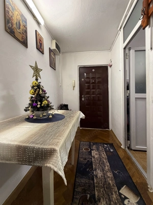 NOU!!! 2 Camere - Bucatarie Inchisa - Aradului Mall - 90.000 Euro - imagine 7