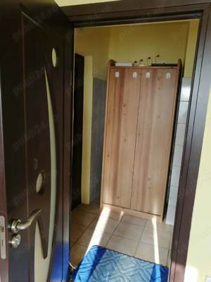  Garsonieră de închiriat lângă Ștrand   30 m ,  - imagine 5