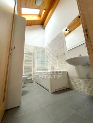 Apartament cu 3 camere, Pet Friendly, centrala proprie, Dumbravita - imagine 5