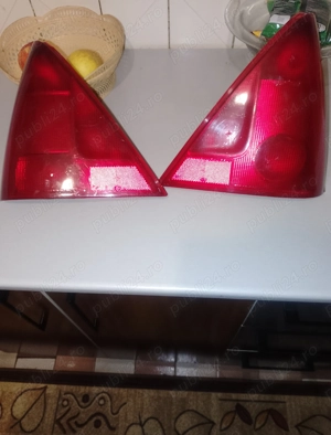 Vând stopuri spate solenza