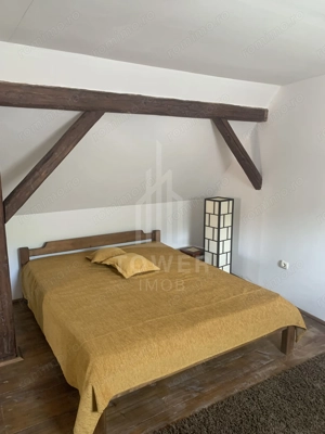 Casă în centrul Cisnădioarei cu 243mp de locuit și teren de 936mp - imagine 3