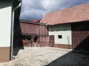 Casă tradițională de vânzare în Fântânele- vedere superba spre munti - imagine 14