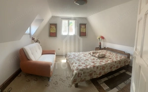 Casă în centrul Cisnădioarei cu 243mp de locuit și teren de 936mp - imagine 19