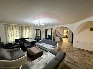 Casă / Vilă cu 5 camere de vânzare - imagine 6