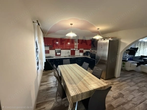 Casă / Vilă cu 5 camere de vânzare - imagine 8