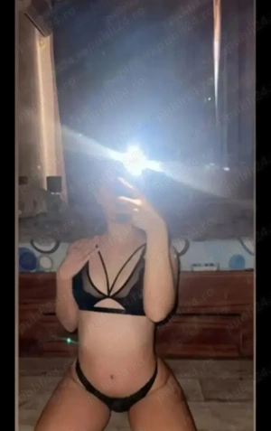 Fac dor deplasari la tine sau la hotel și show web 