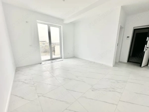 Apartament nou cu 2 camere - loc de parcare inclus - zona Braytim - imagine 5