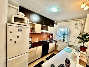 Apartament 3 camere 2 bai, 70mp, parcare, zona Muzeul Apei - imagine 5