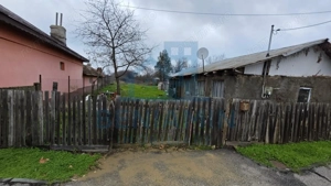 Teren Carcea 923mp Intre case zona buna toate utilitatile 923mp - imagine 3