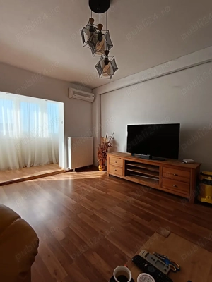 Vanzare apartament 2 camere, zona micro 21, 64 mp 