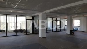 Cladire moderna cu teren 890 mp P+2E+ET birouri si spatiu comercial - imagine 7