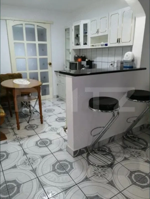 Apartament de vânzare – zonă excelentă și liniștită - imagine 5