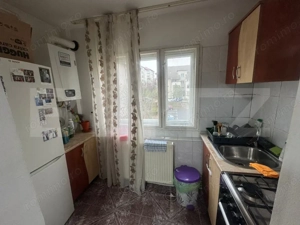 Apartament de vânzare – zonă excelentă și liniștită - imagine 8