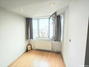 Vând apartament 3 camere în Hunedoara, zonă Centrală, etaj 2. Preț 63000 euro neg