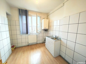 Vând apartament 3 camere în Hunedoara, zona gării, 55000 euro neg - imagine 4