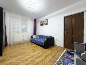 Apartament 3 camere, decomandat, 64mp utili, etaj 3 - Piata Doina - imagine 3