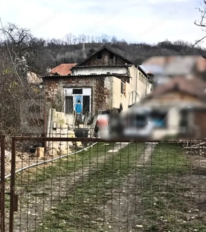  Hală – Investitie - Oportunitate unică lângă Primăria Pietroșița - - imagine 12