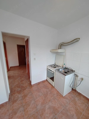 Vând apartament renovat cu doua camere decomandat in Timișoara în zona centrală  - imagine 5