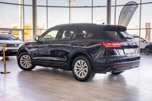 Volkswagen Touareg 3.0 TDI 4Motion - imagine 7