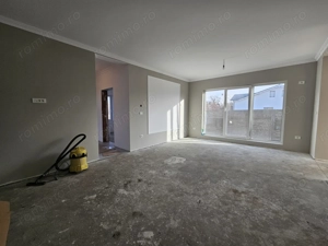 Despartit prin camera tehnica! Living mare! Disponibil imediat! - imagine 8