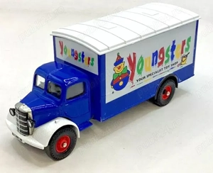 Camion de epoca Bedford Anglia, Corgi 1992, Youngsters, macheta metal noua albastra-alba, sc. 1:50