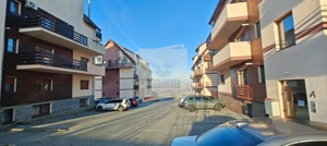 Apartament  4 camere 2 bai si loc parcare zona Valea Aurie