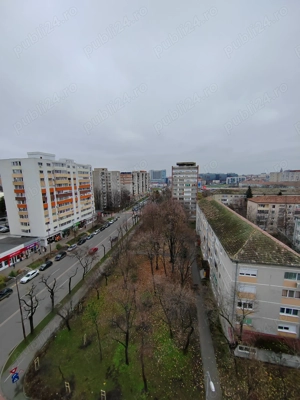 Vând apartament renovat cu doua camere decomandat in Timișoara în zona centrală  - imagine 13
