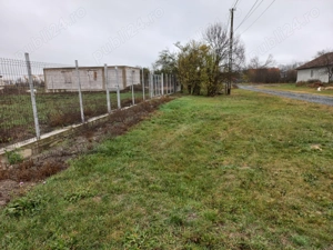 Teren intravilan intabulat, sat Icloda, com. Sacosu Turcesc, 1000 mp - imagine 2