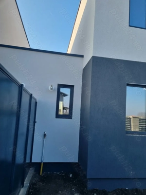 Duplex cu Perete Dublu, Proiect Modern - imagine 5